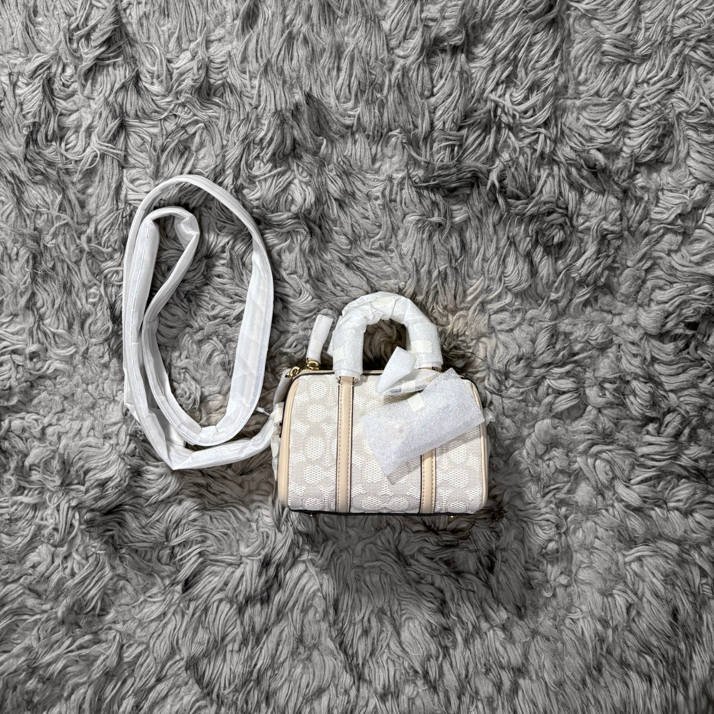 NWT Coach Ruby Satchel 18 in Signature Jacquard